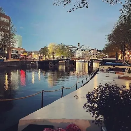 Couette-café Romantic Houseboat